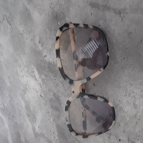 PRADA SUNGLASSES.. - Picture 6 of 8